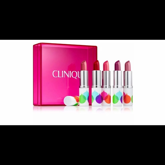 clinique 5 piece kisses lipstick set